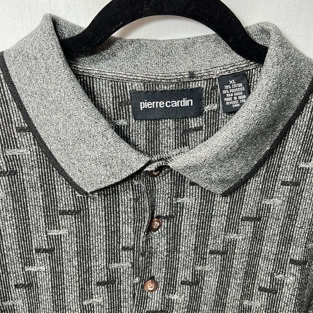 Pierre Cardin Men’s (XL) shirt, button up, short sleeve, collar.